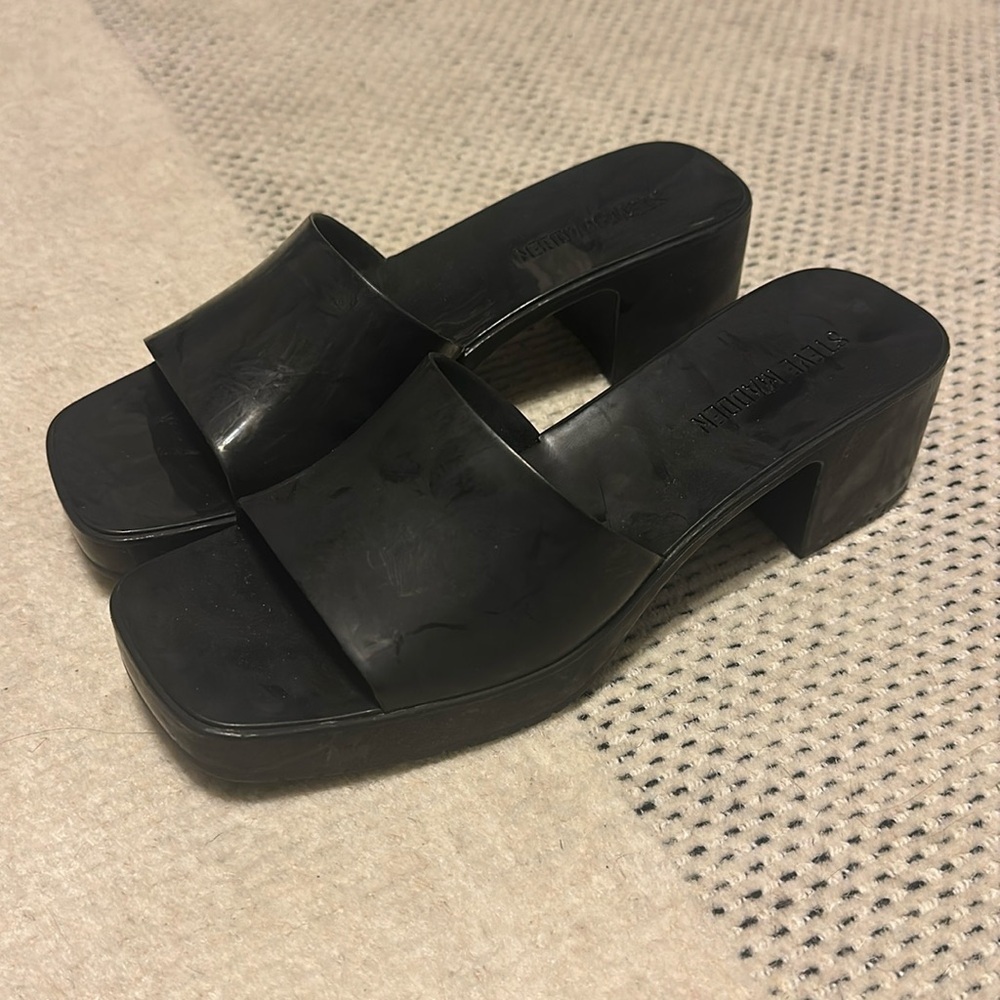 Black Steve Madden Sandals